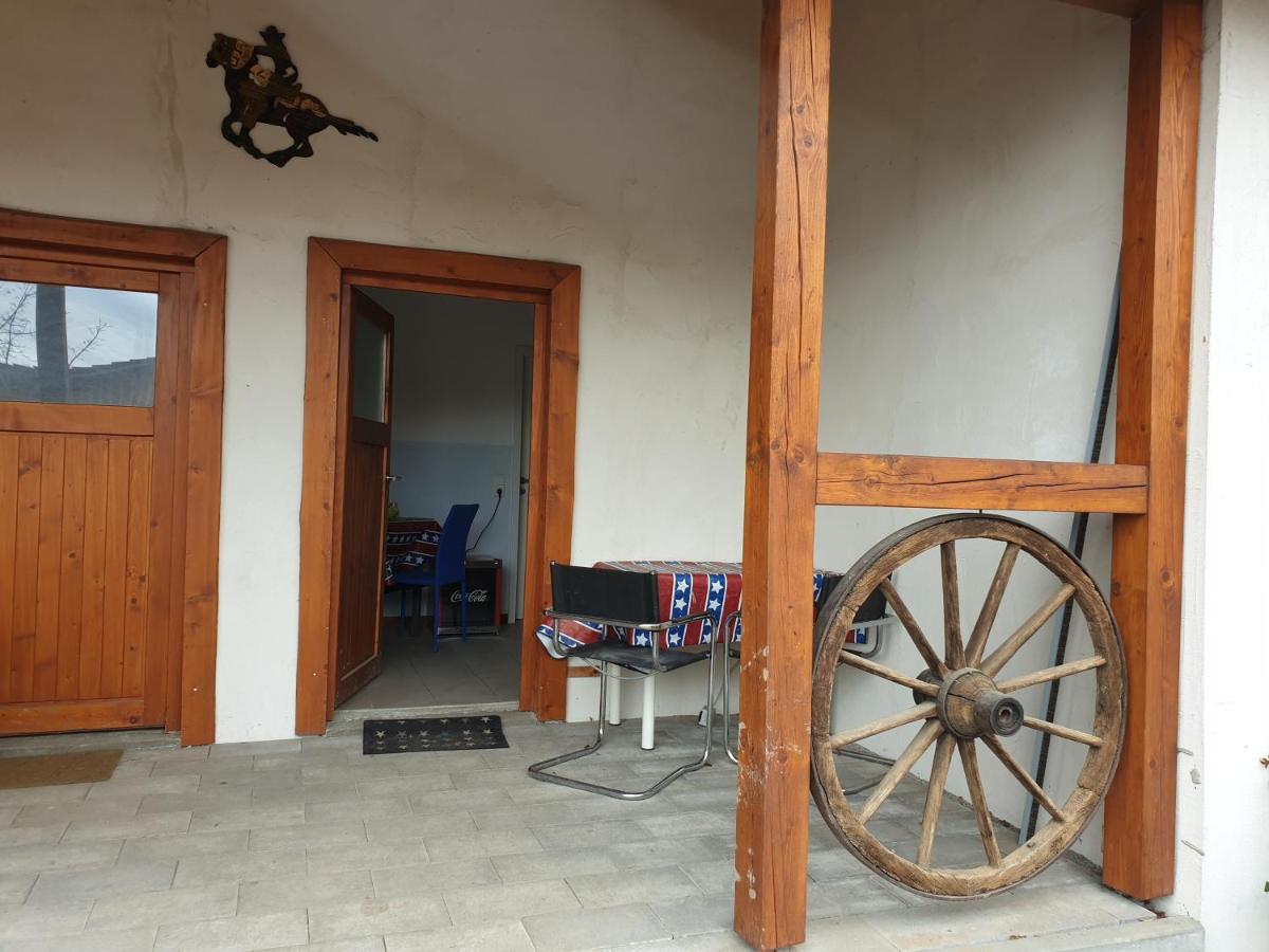 Bed and Breakfast Chrom Ranch Reiterhof Memmingen Exteriér fotografie